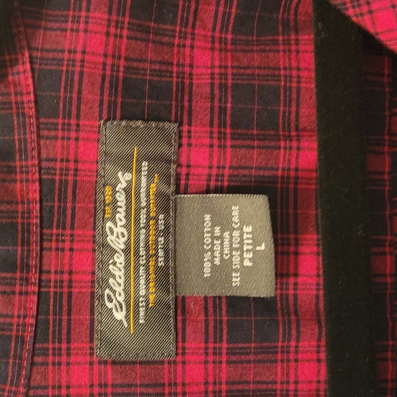 Women's Eddie Bauer button front Top - Picture 2 of 10